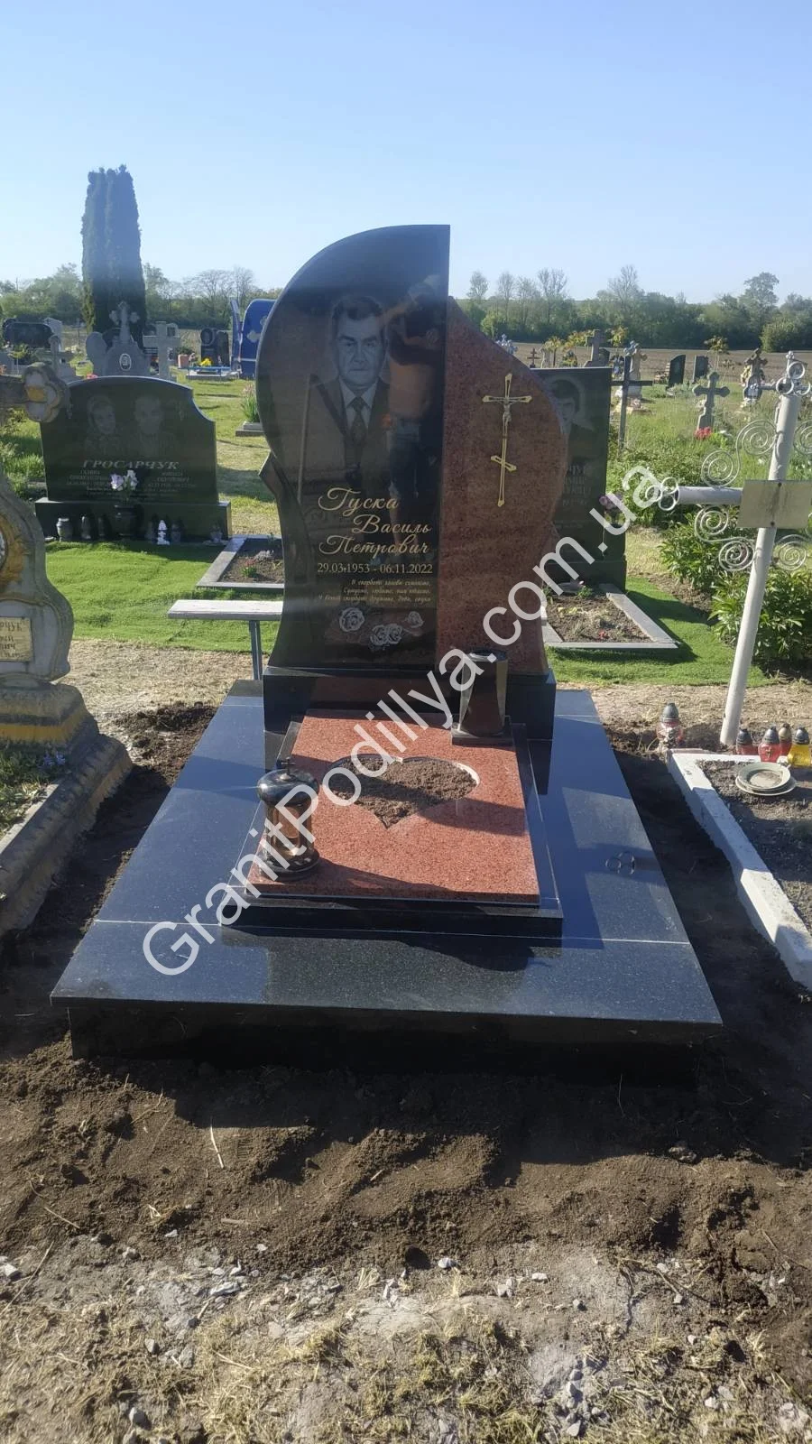 Подвійний пам'ятник з граніту - Кам'янець-Подільський | GranitPodillya